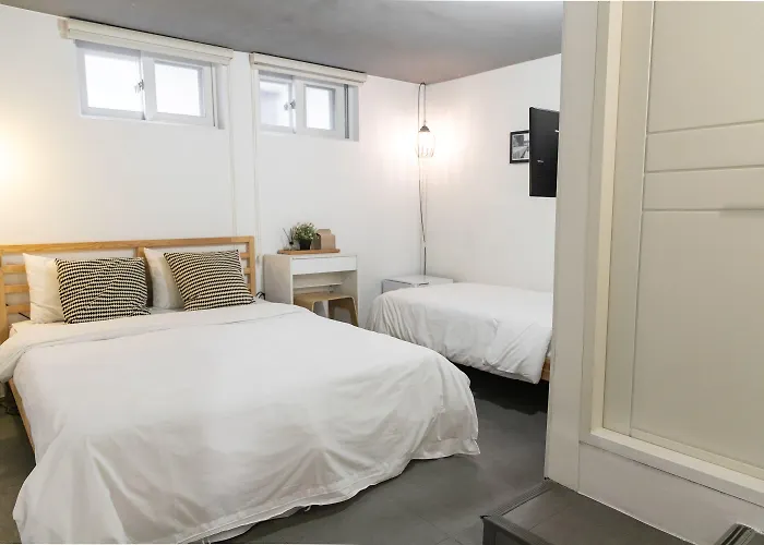 招待所 Queen House Hongdae 首爾