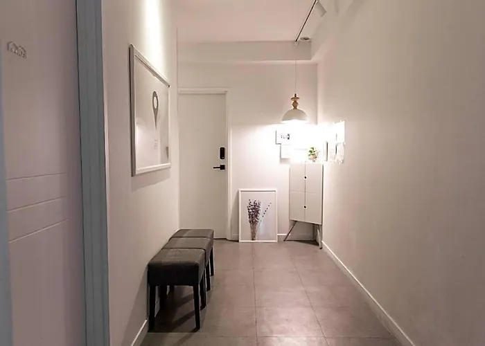 Queen House Hongdae 招待所